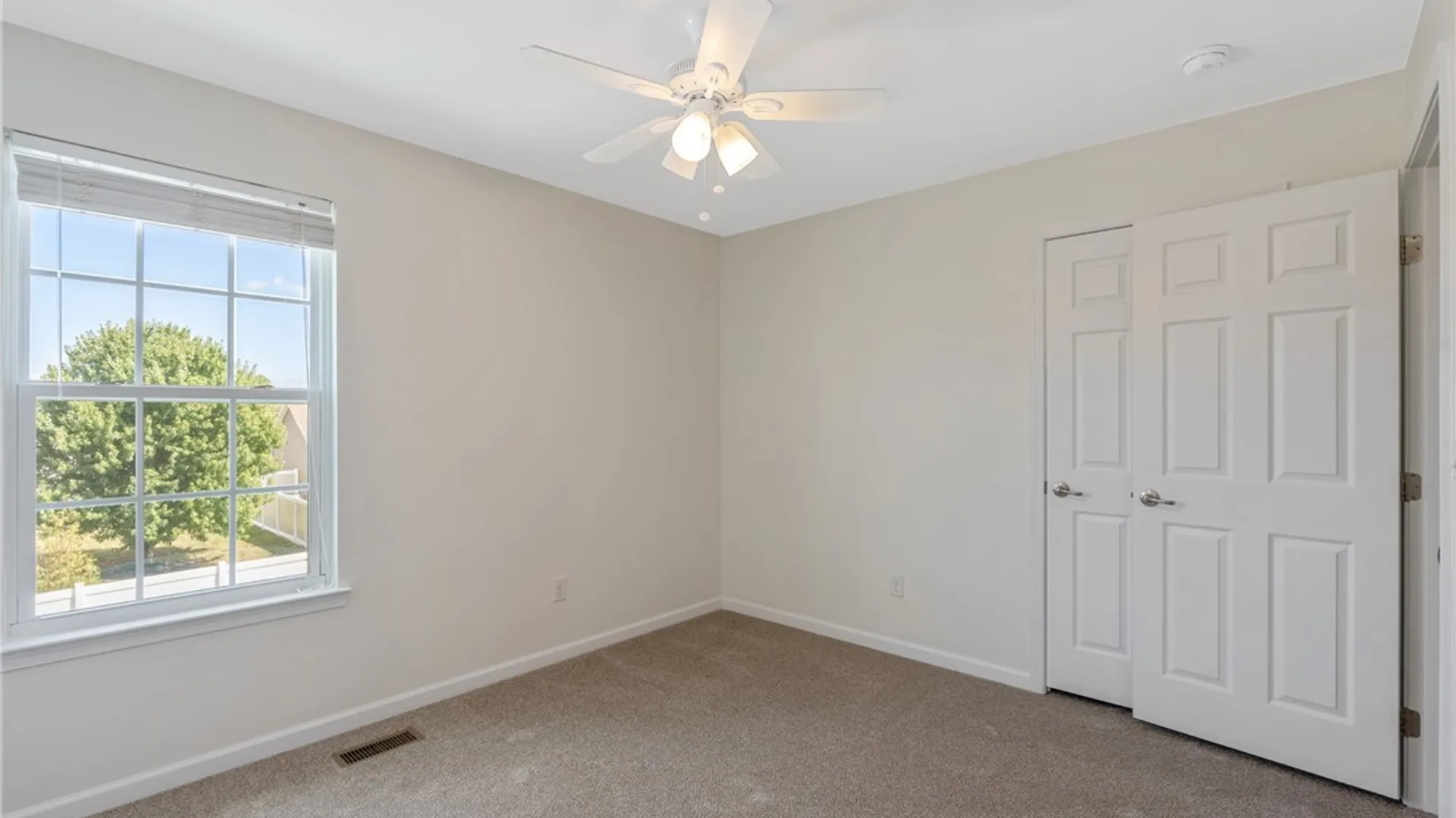 Property at 8710 Pizzuto Drive, Cicero, NY 13039 15