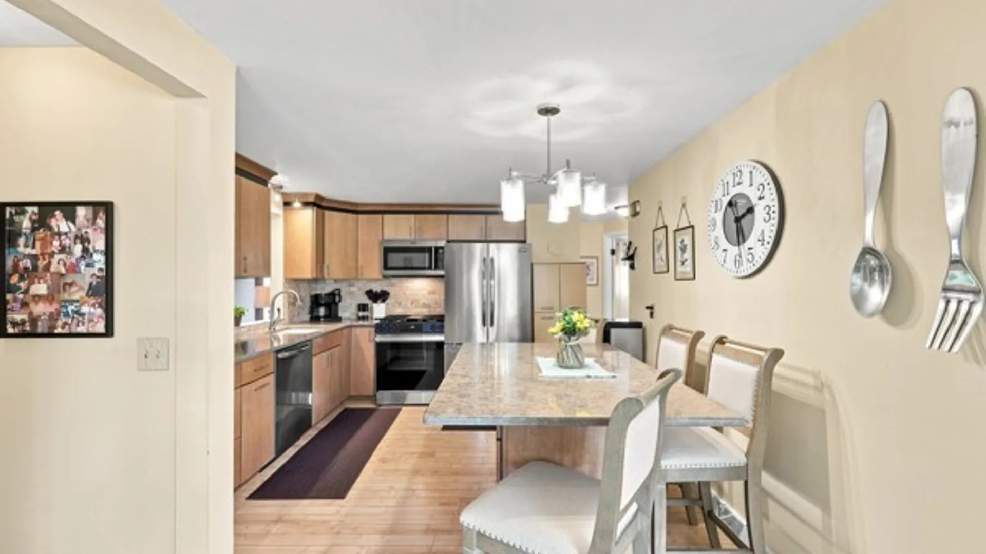 Property at 178 Autumnwood Drive, Cheektowaga, NY 14227 6
