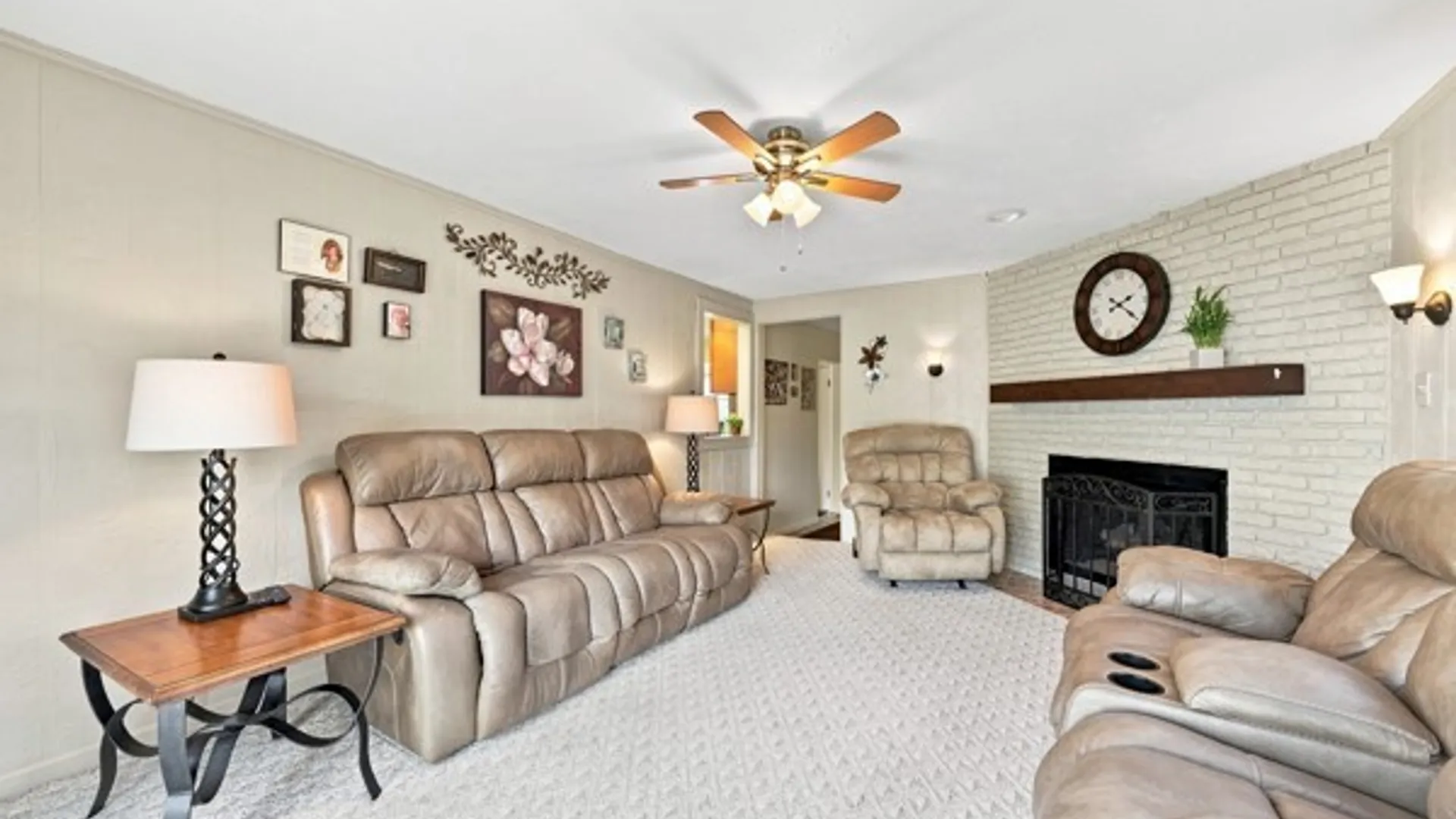 Property at 178 Autumnwood Drive, Cheektowaga, NY 14227 10