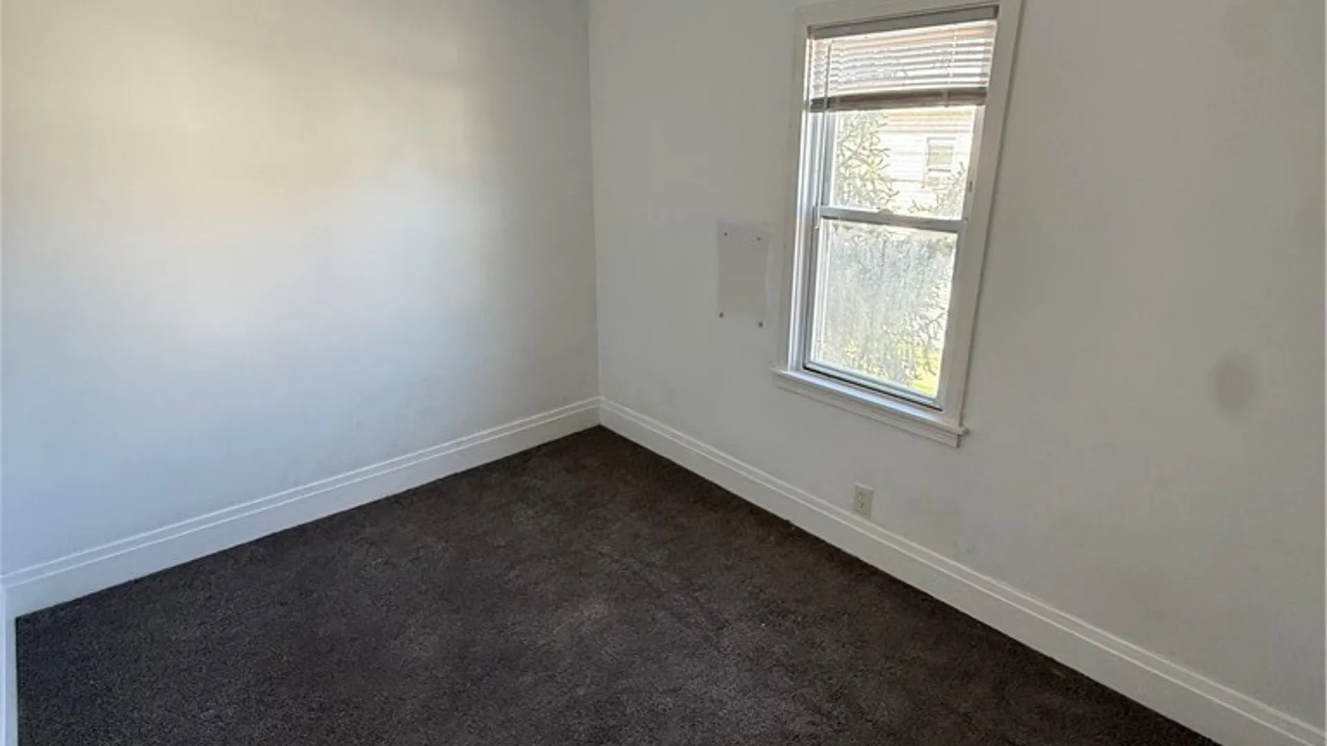 Property at 189 Center Street, Lackawanna, NY 14218 25