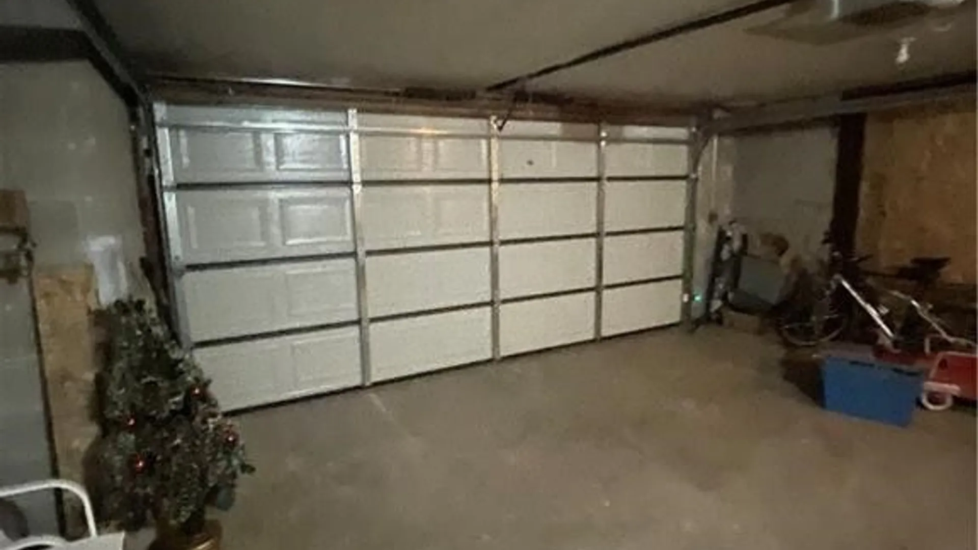 Property at 36 Flohr Avenue, West Seneca, NY 14224 34