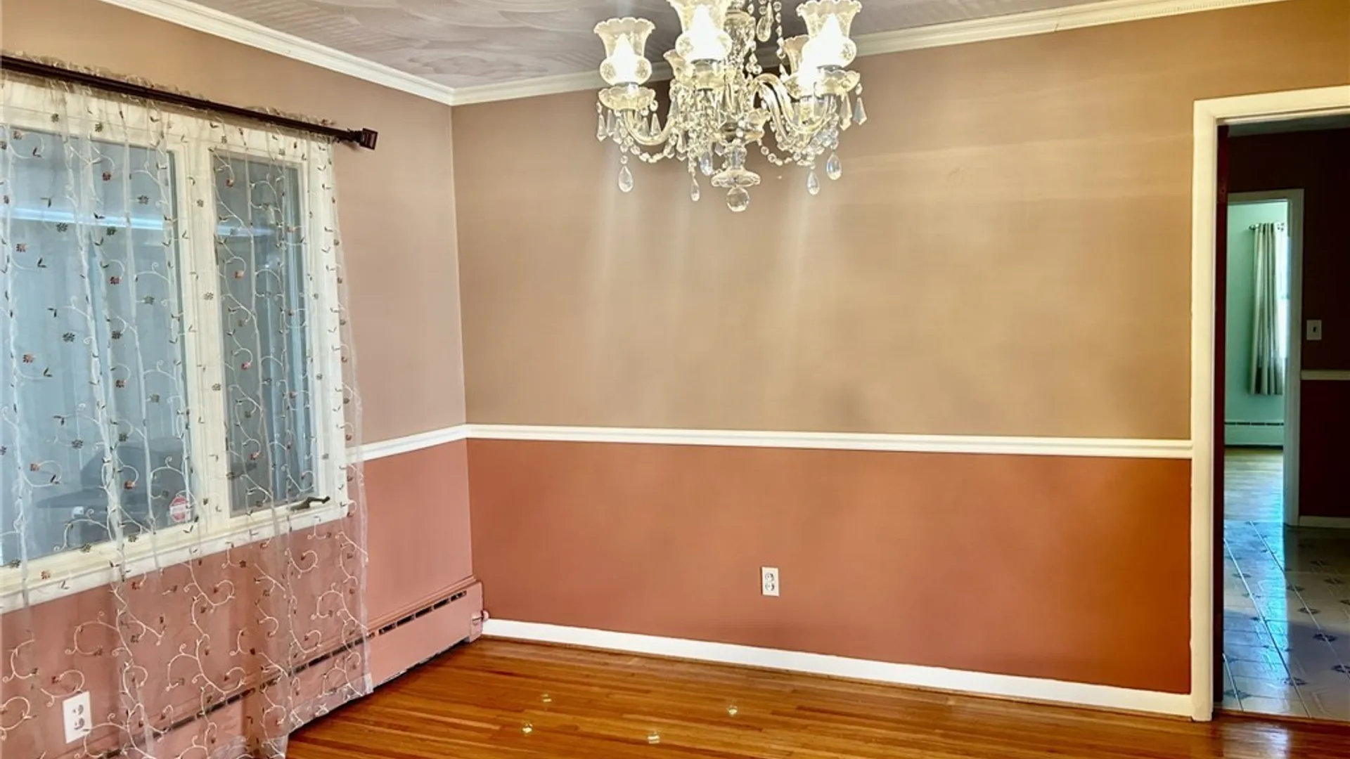 Property at 1611 Madison Ave Avenue, Utica, NY 13502 8