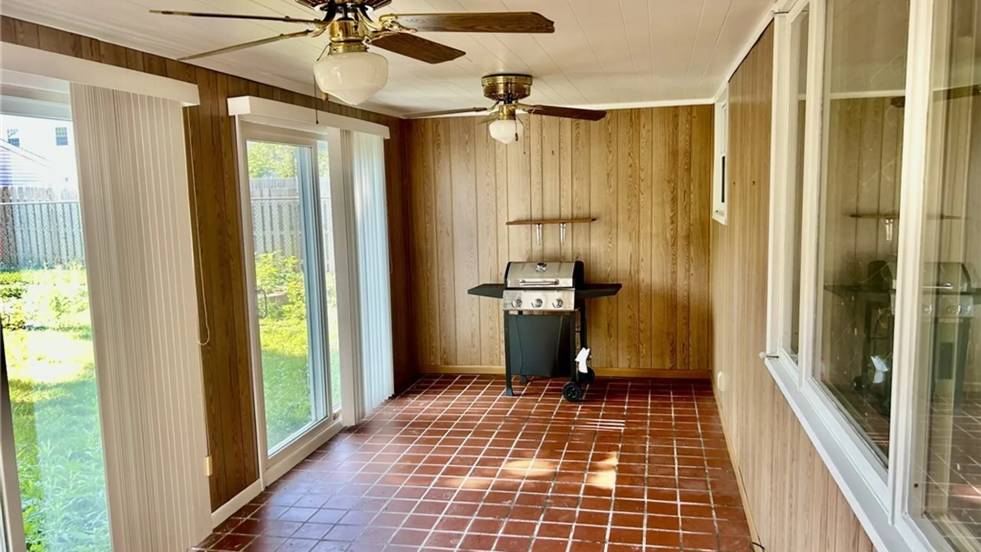 Property at 1611 Madison Ave Avenue, Utica, NY 13502 10