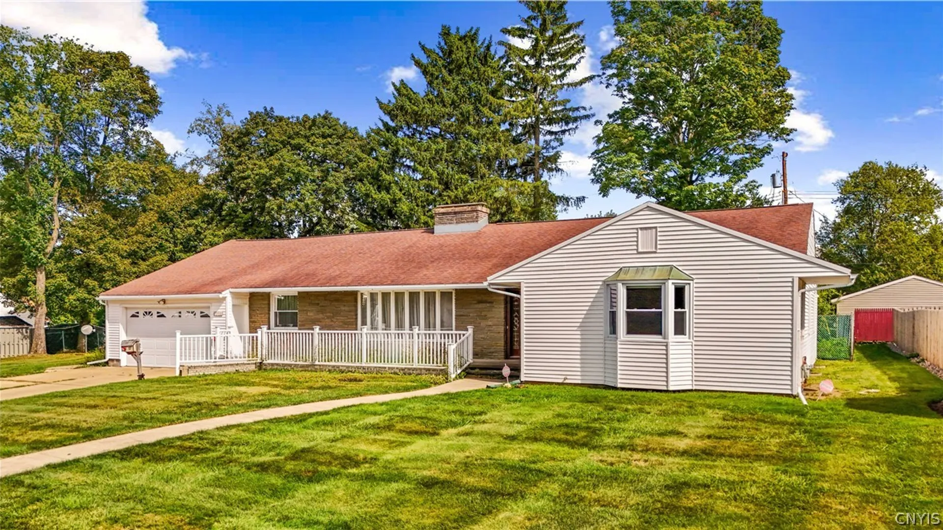 Property at 1611 Madison Ave Avenue, Utica, NY 13502 3
