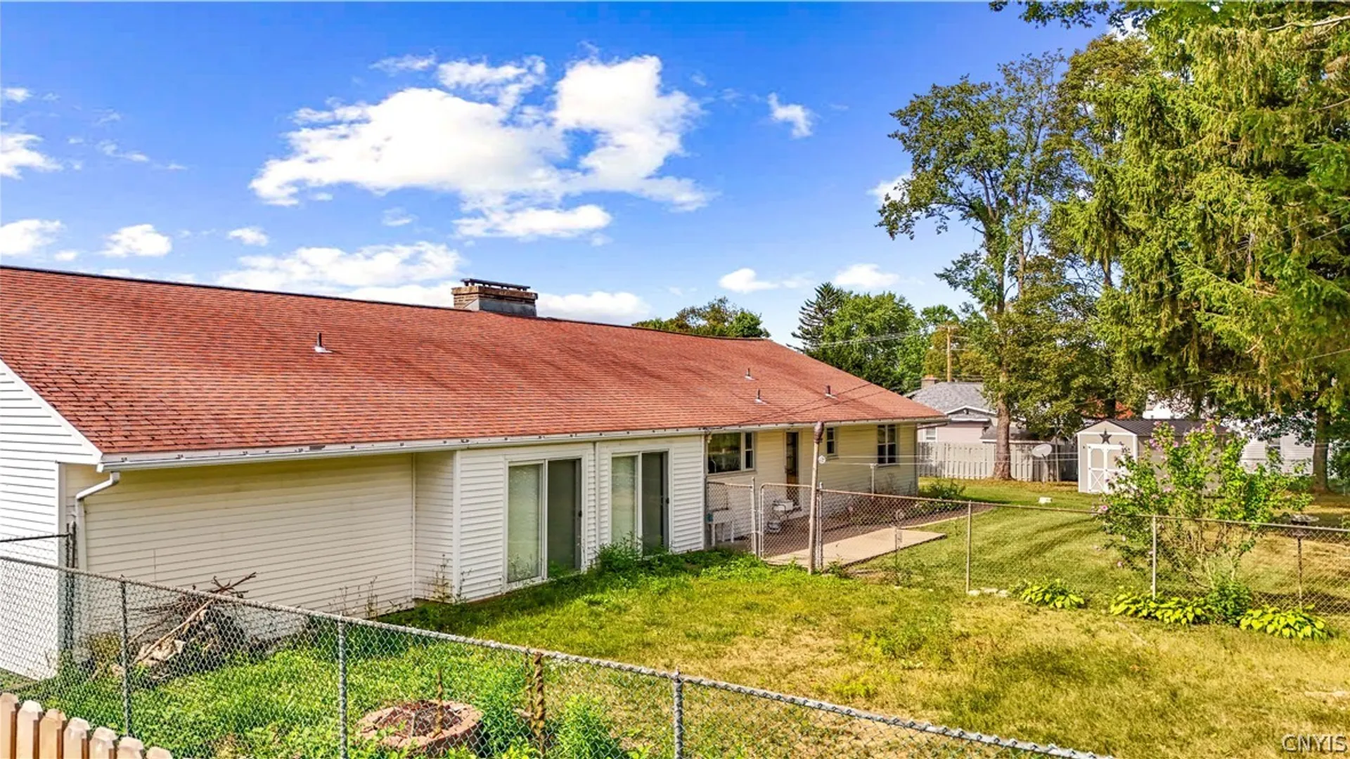 Property at 1611 Madison Ave Avenue, Utica, NY 13502 5