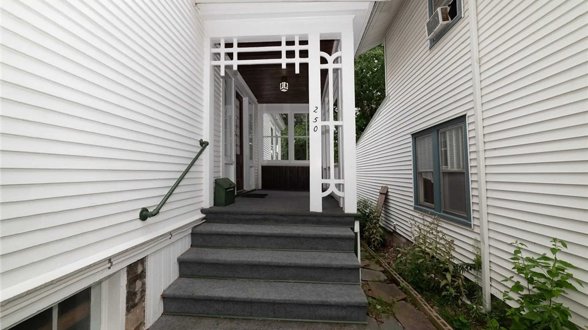 Property at 250 Rider Avenue, Syracuse, NY 13207 4