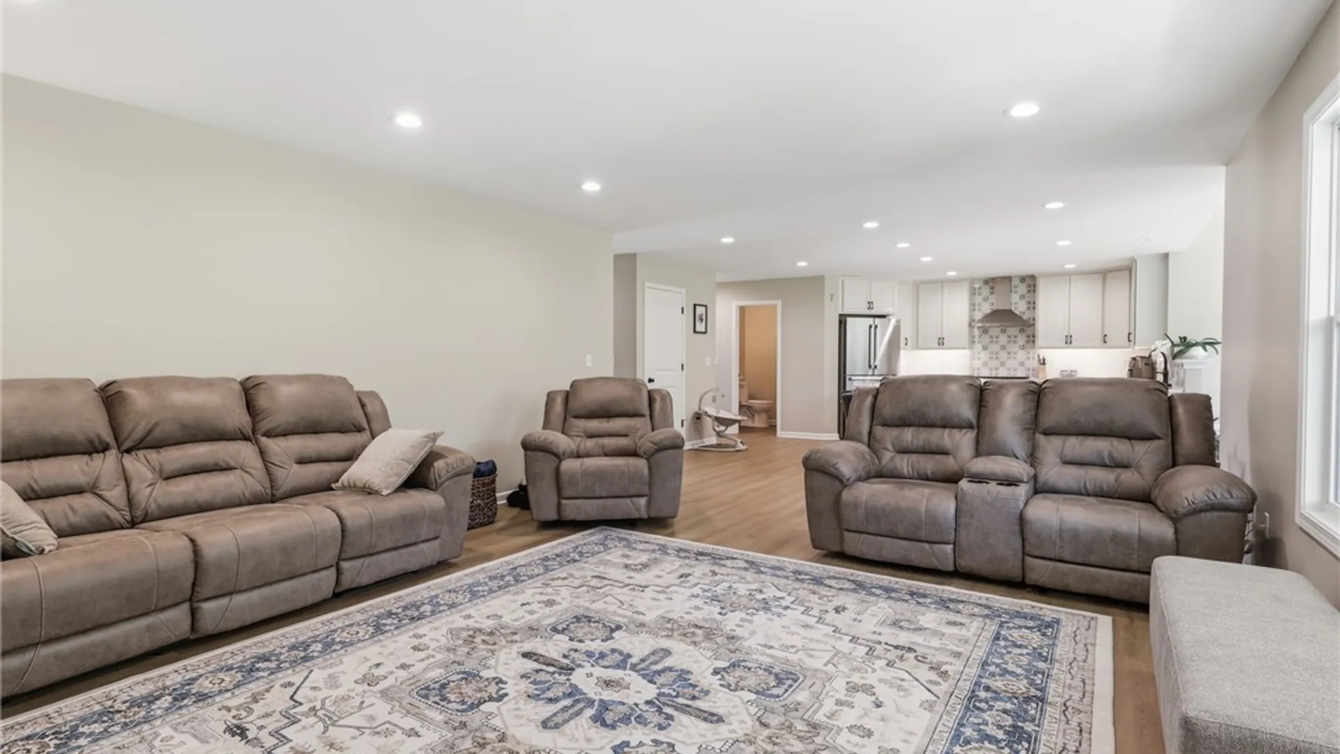 Property at 335 Cardinal Way, North Tonawanda, NY 14120 5