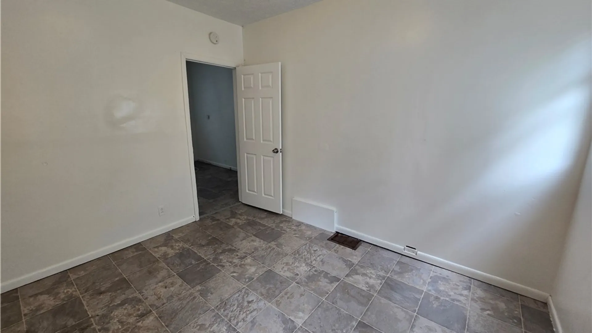 Property at 142 Delamaine Drive, Rochester, NY 14621 3