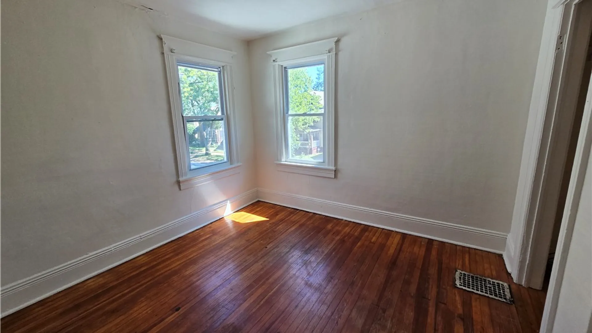 Property at 142 Delamaine Drive, Rochester, NY 14621 10
