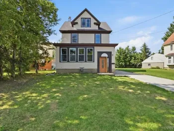 Property at 118 Princeton Avenue, Cheektowaga, NY 14043