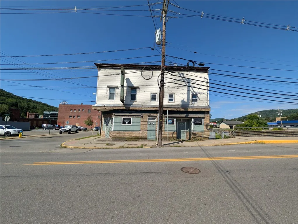 Property at 19 Mechanic Street, Bradford City, PA 16701
