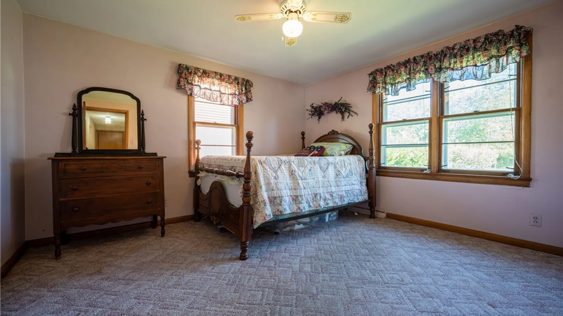 Property at 130 Rowley Road, Cheektowaga, NY 14227 15