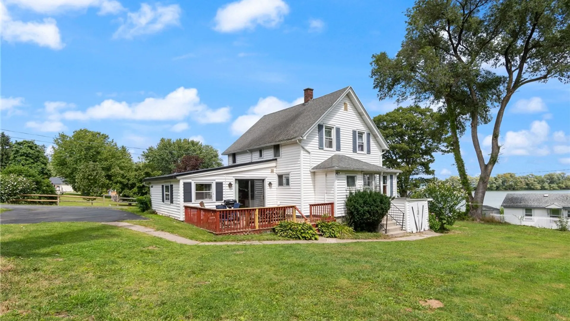 Property at 10303 Connecticut Avenue, Huron, NY 14590 4