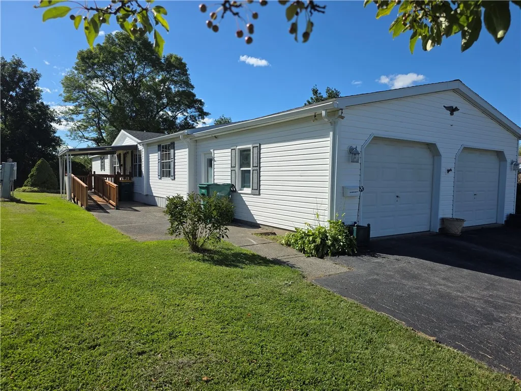 Property at 235 Crabapple Drive, Canandaigua Town, NY 14424
