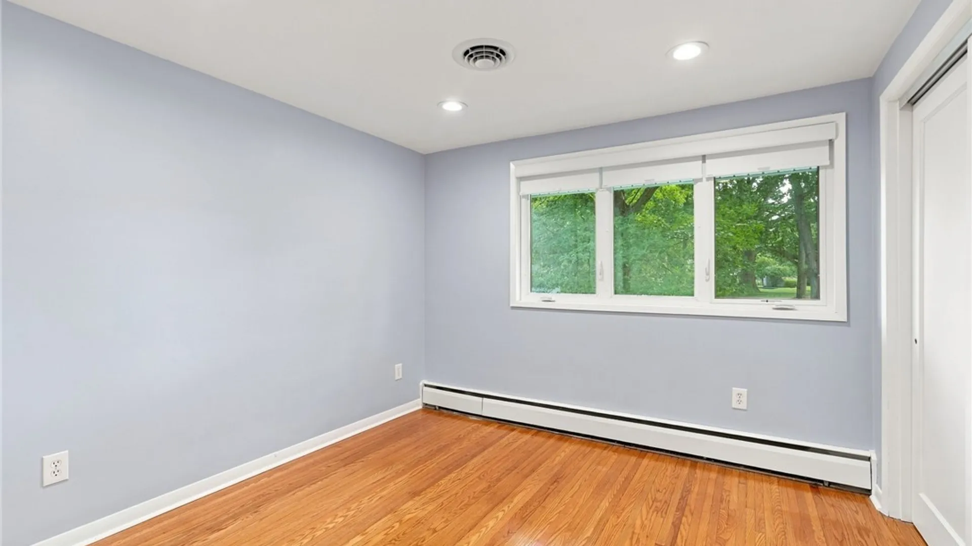Property at 4690 Boncrest Drive, Clarence, NY 14221 27