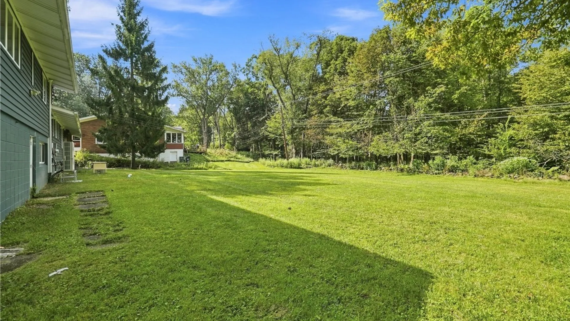 Property at 4690 Boncrest Drive, Clarence, NY 14221 45
