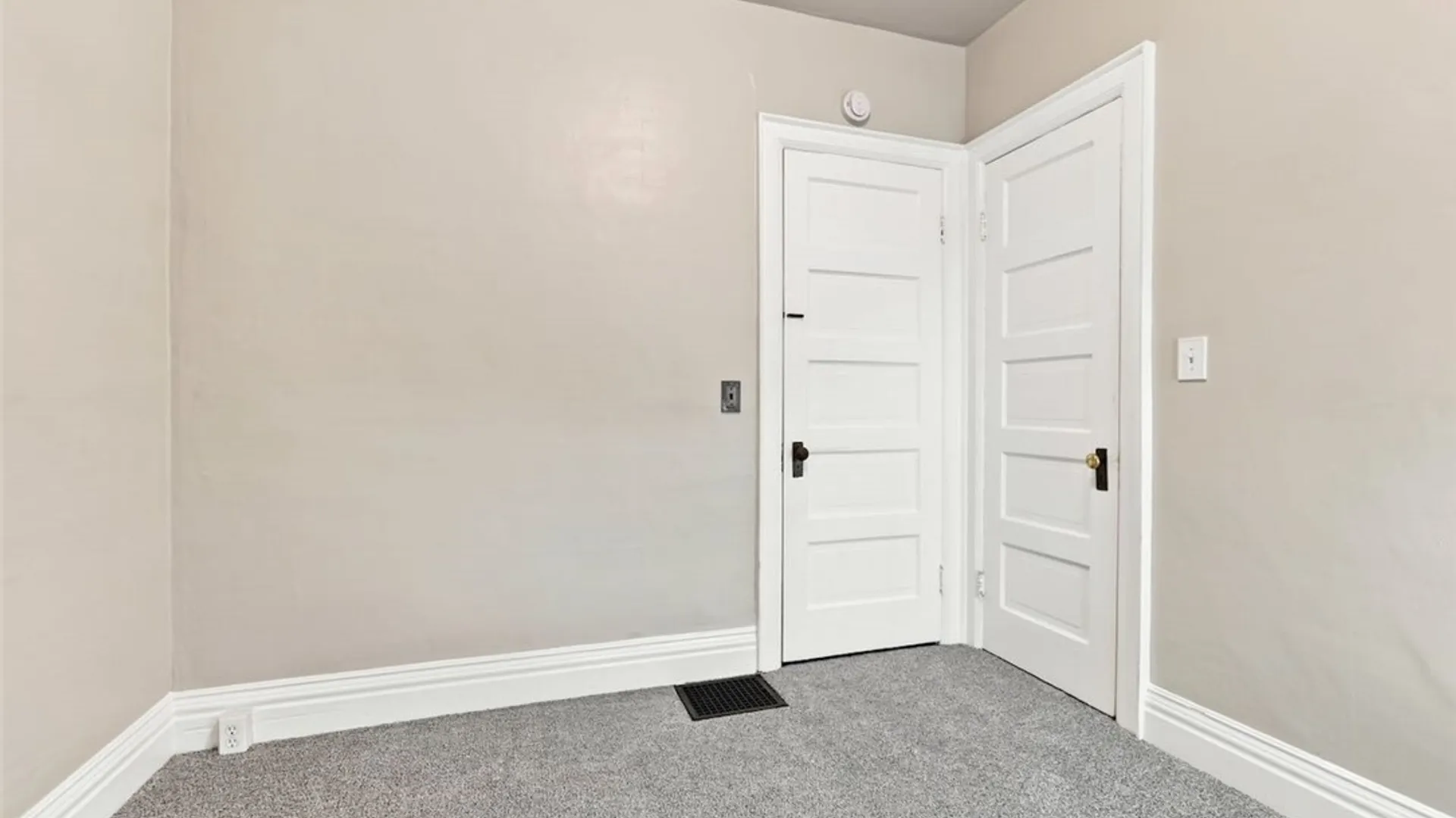Property at 95 Parkside Avenue, Buffalo, NY 14214 22