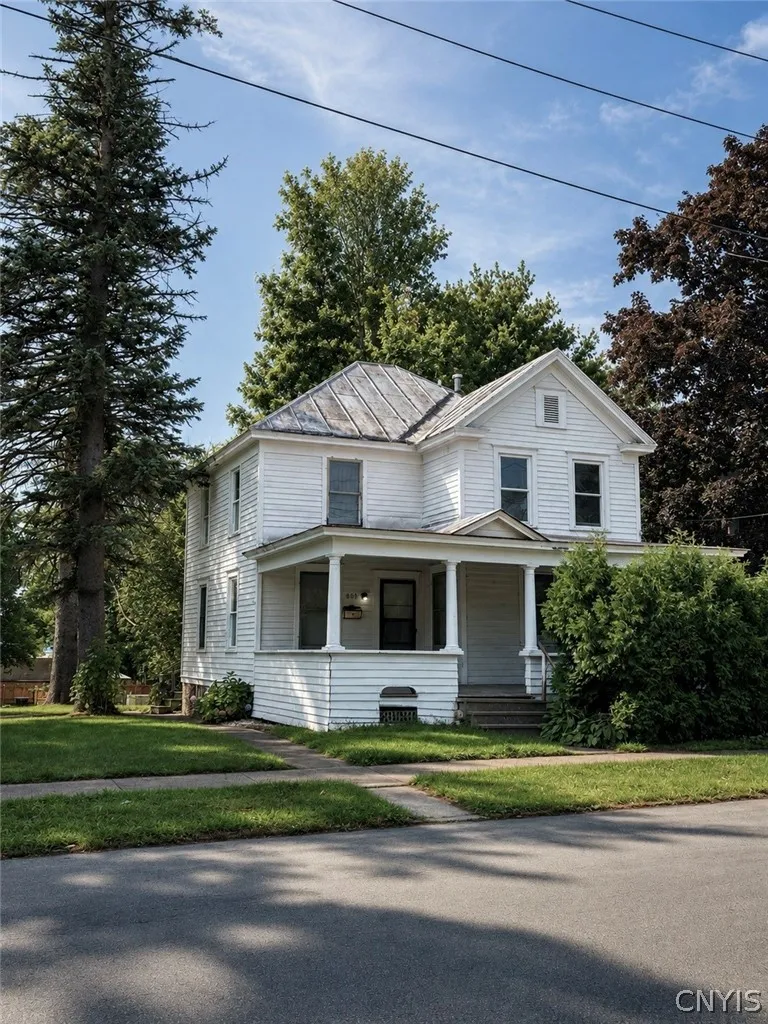 Property at 805 W Dominick Street, Rome, NY 13440