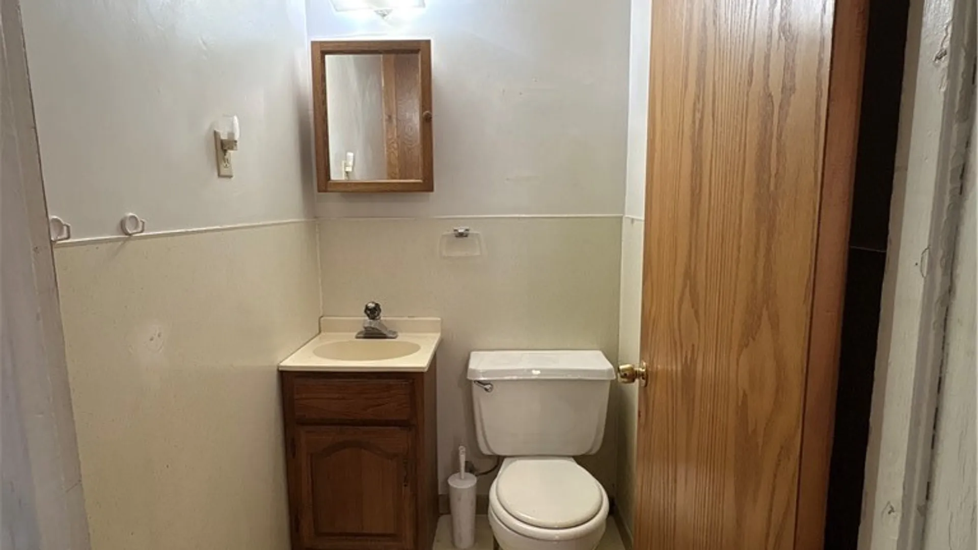 Property at 805 W Dominick Street, Rome, NY 13440 8