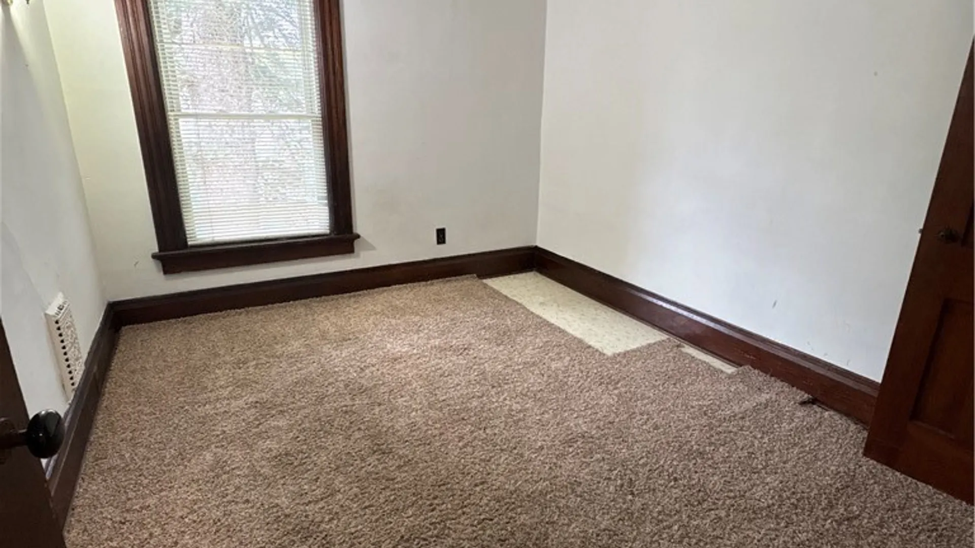 Property at 805 W Dominick Street, Rome, NY 13440 10