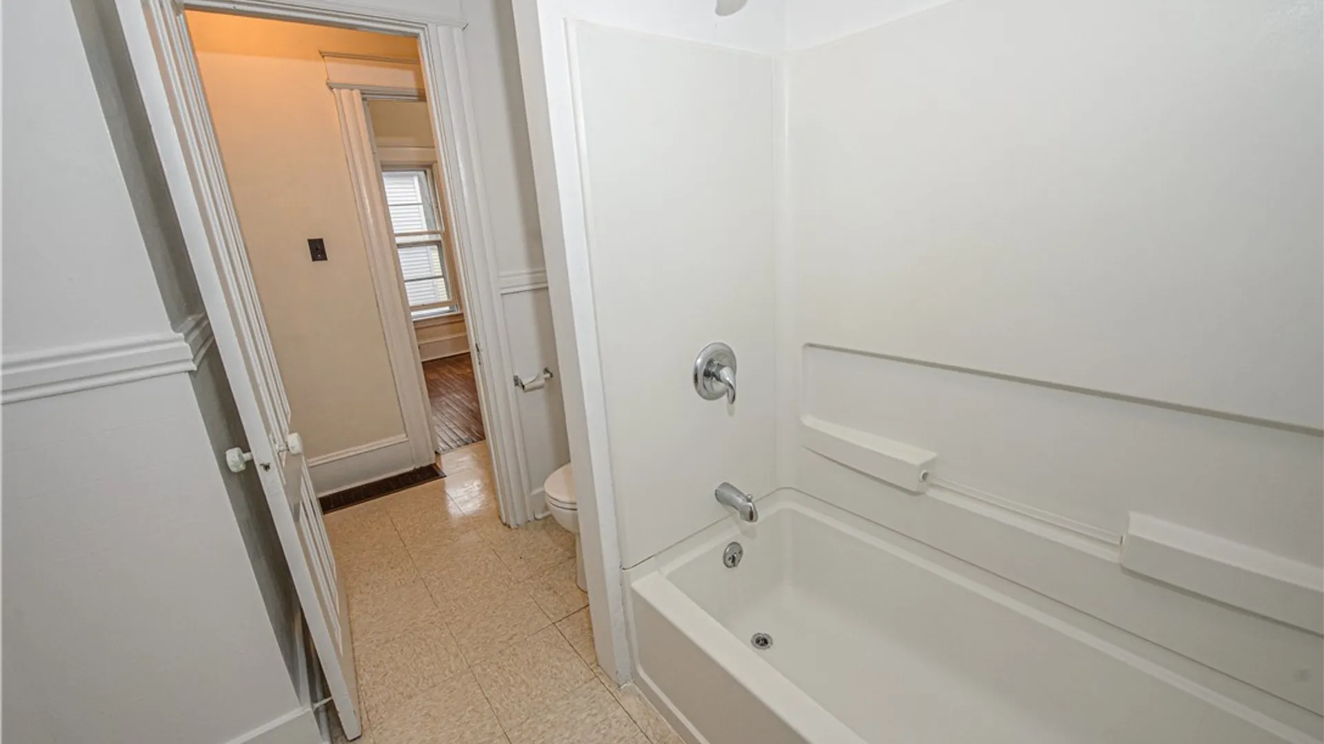 Property at 115 Trinity Place, Syracuse, NY 13210 14