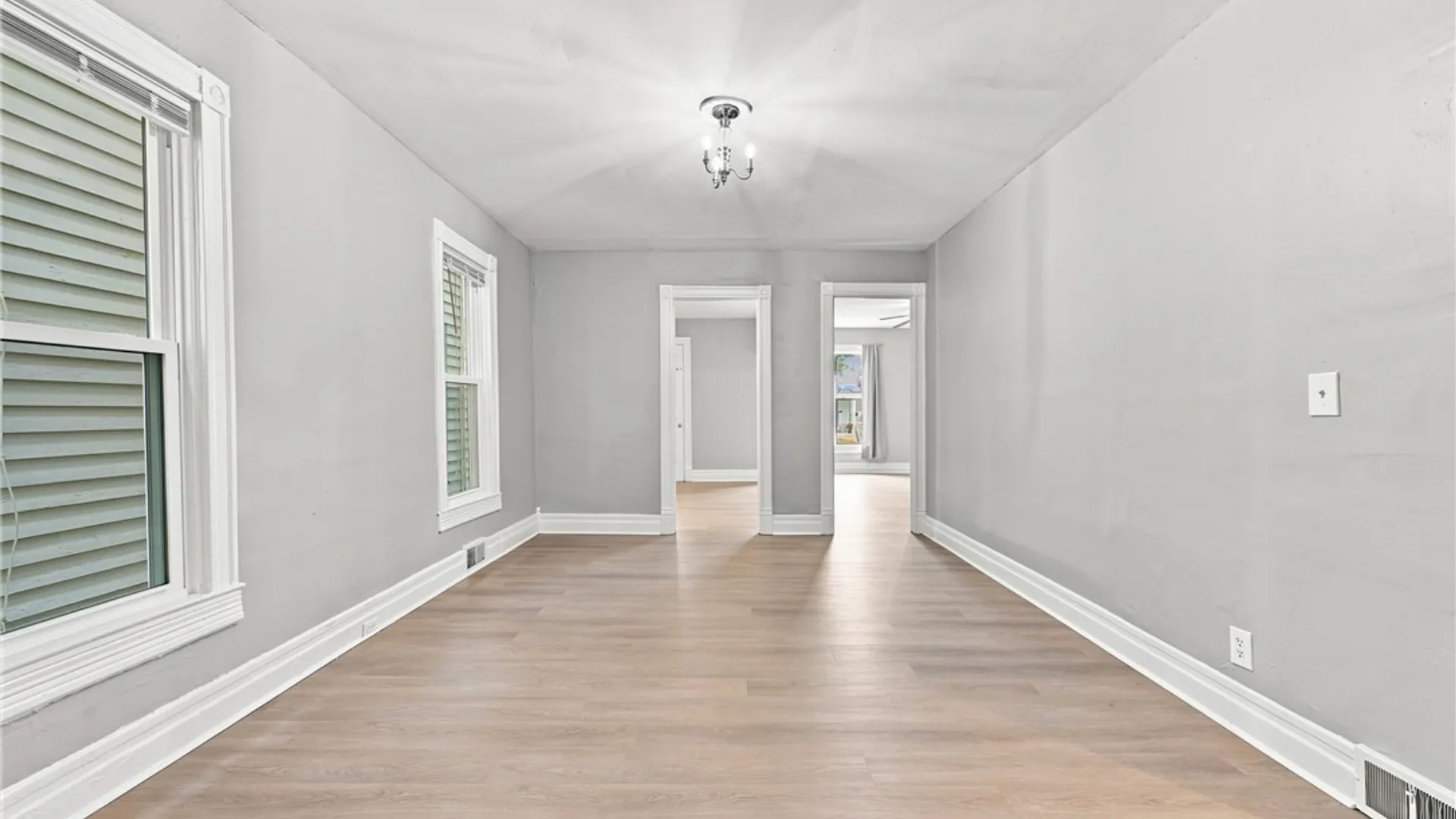 Property at 55 Vernon Place, Buffalo, NY 14214 5