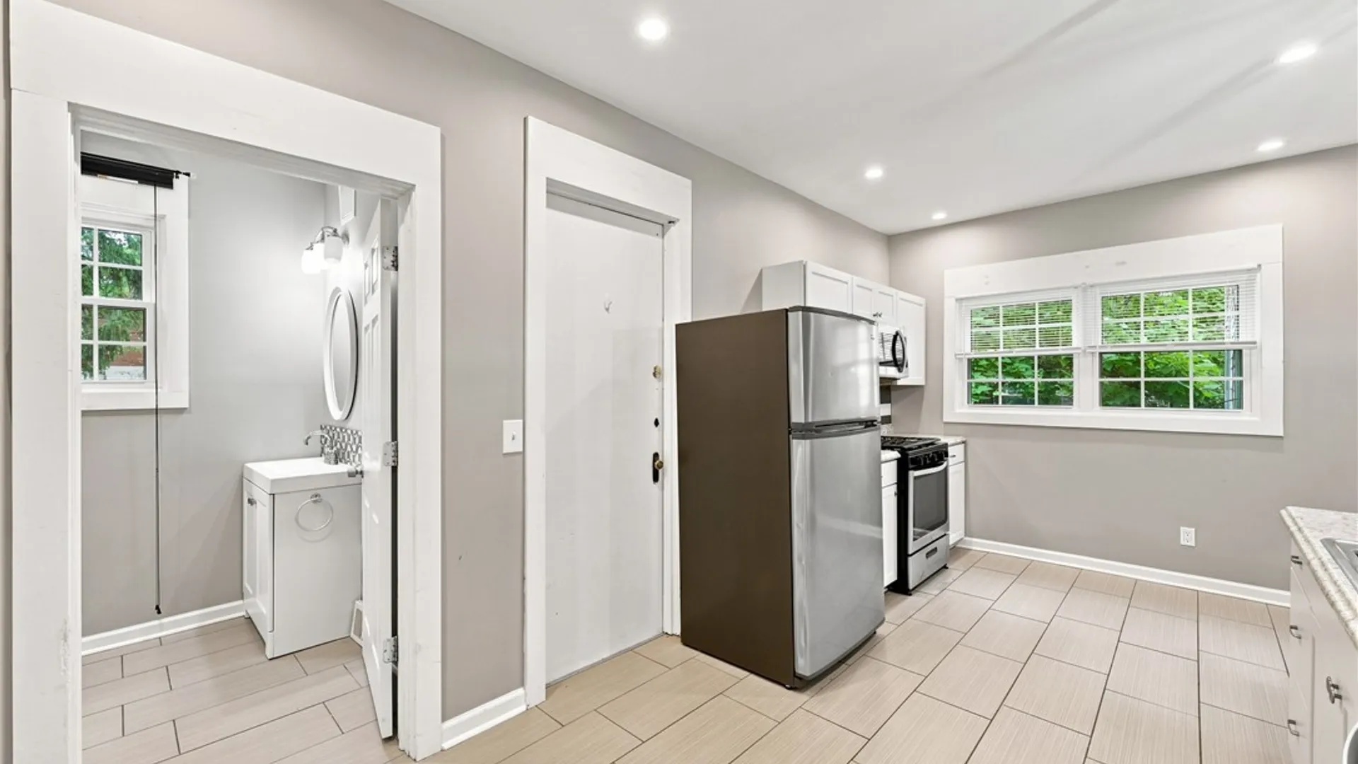 Property at 55 Vernon Place, Buffalo, NY 14214 9