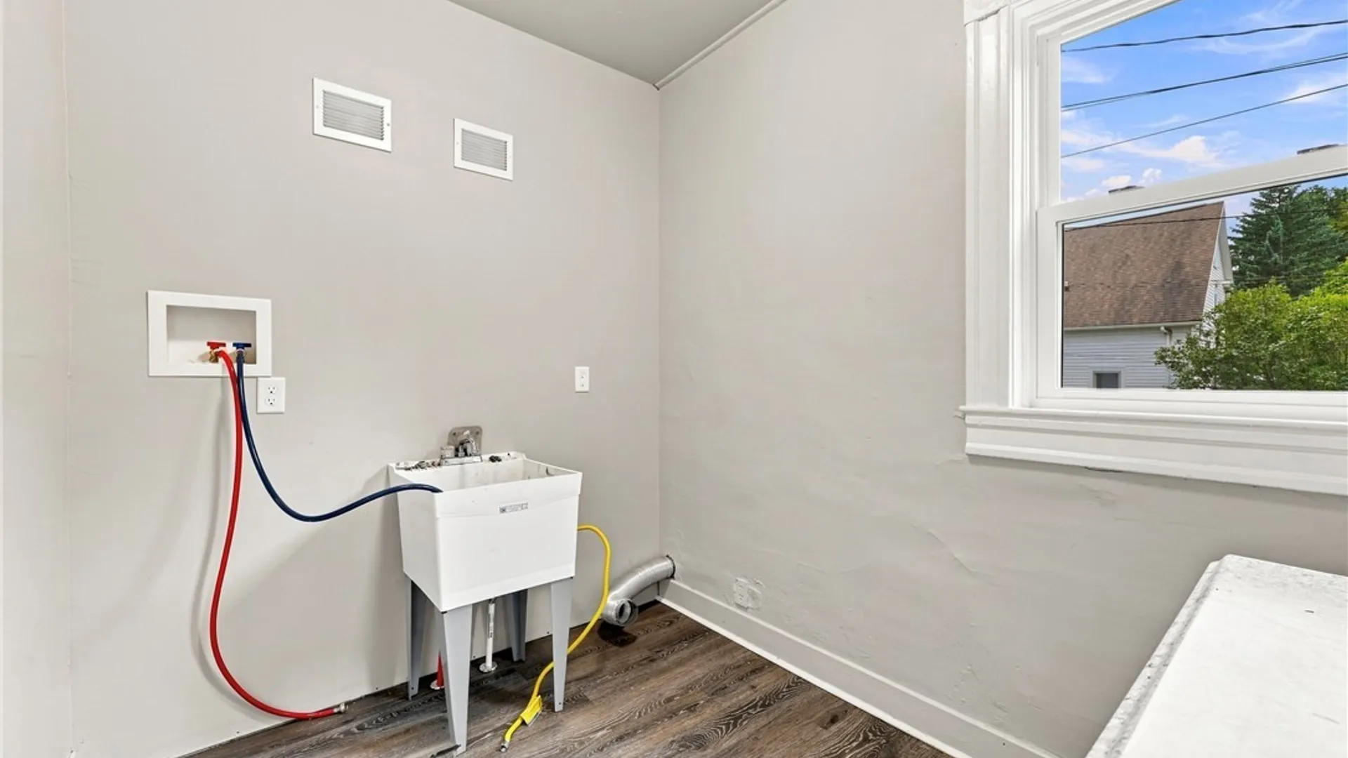 Property at 55 Vernon Place, Buffalo, NY 14214 13