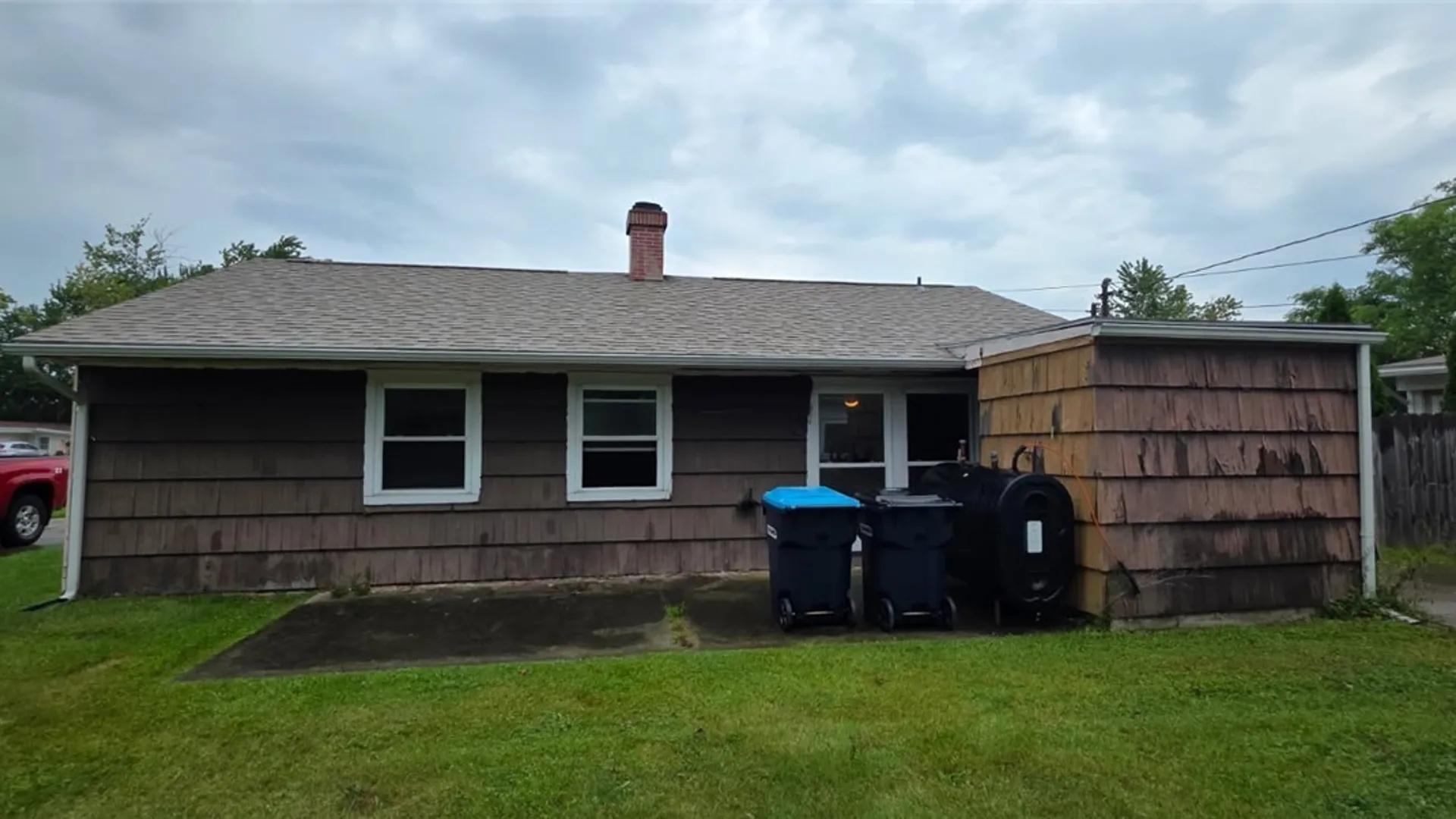 Property at 16 Riverdale Drive, Grand Island, NY 14072 5