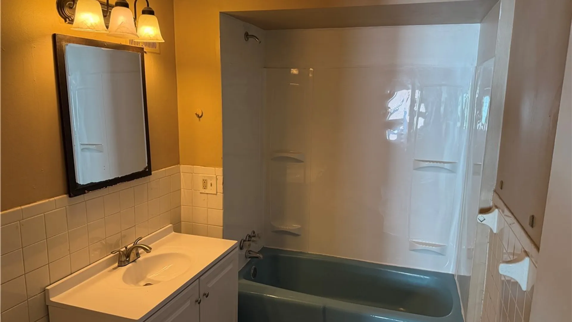 Property at 126 Edson Street, West Seneca, NY 14210 11