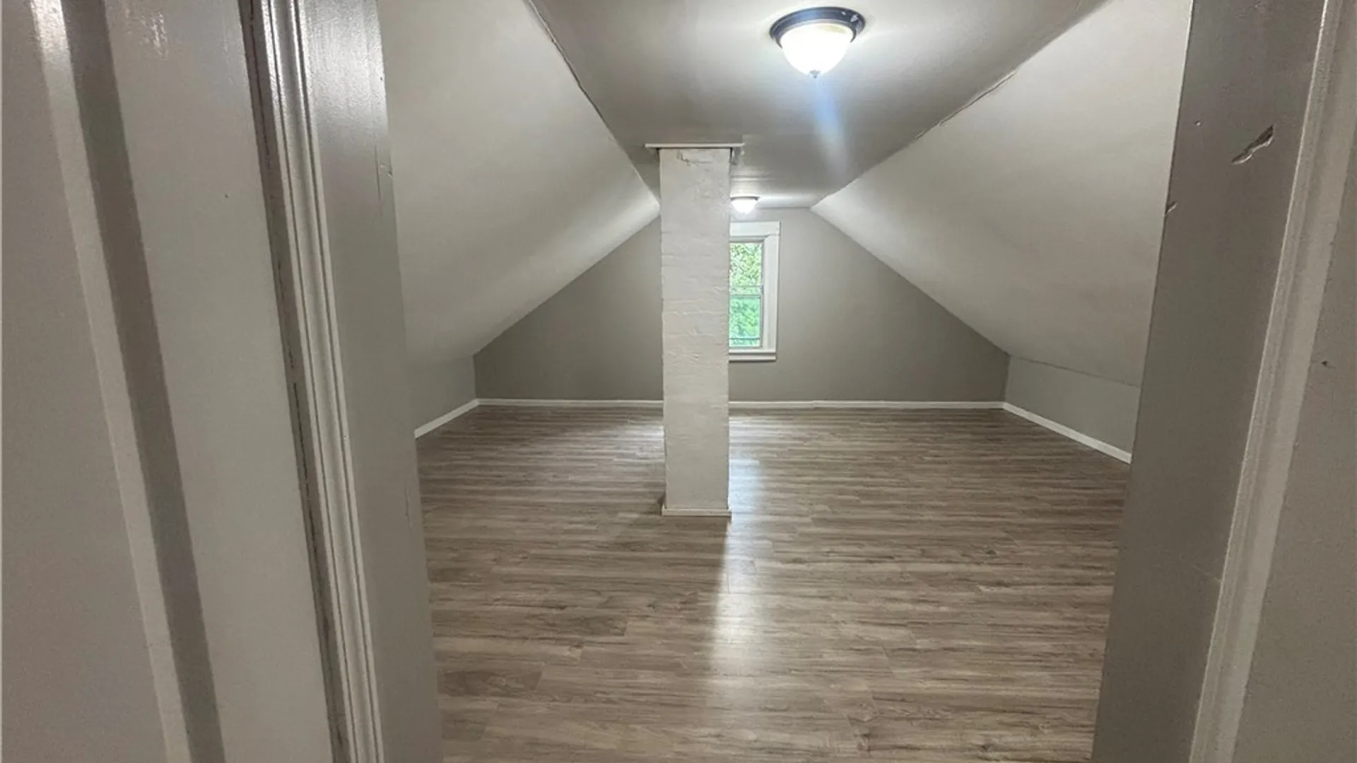 Property at 28 Fisher Street, Buffalo, NY 14211 10