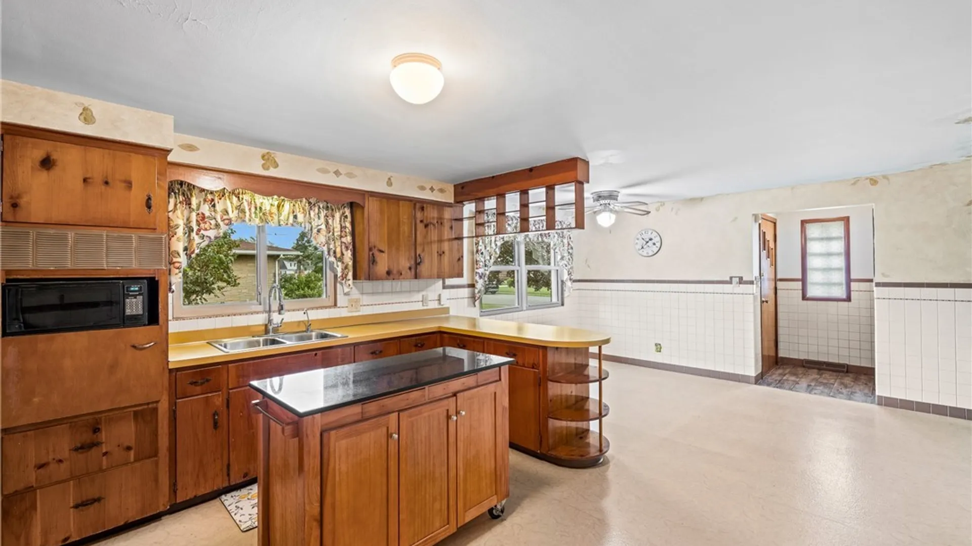 Property at 250 Rehm Road, Cheektowaga, NY 14043 7