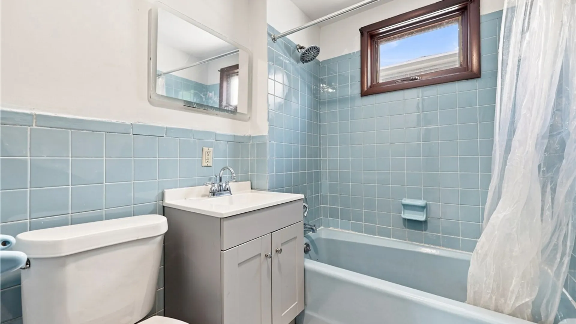 Property at 28 Alma Avenue, Buffalo, NY 14215 10