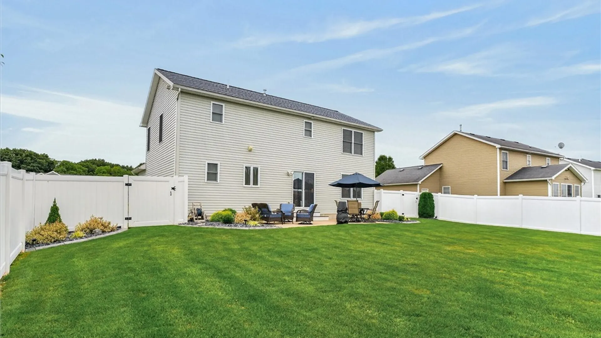 Property at 15 Aston Villa, Chili, NY 14514 9