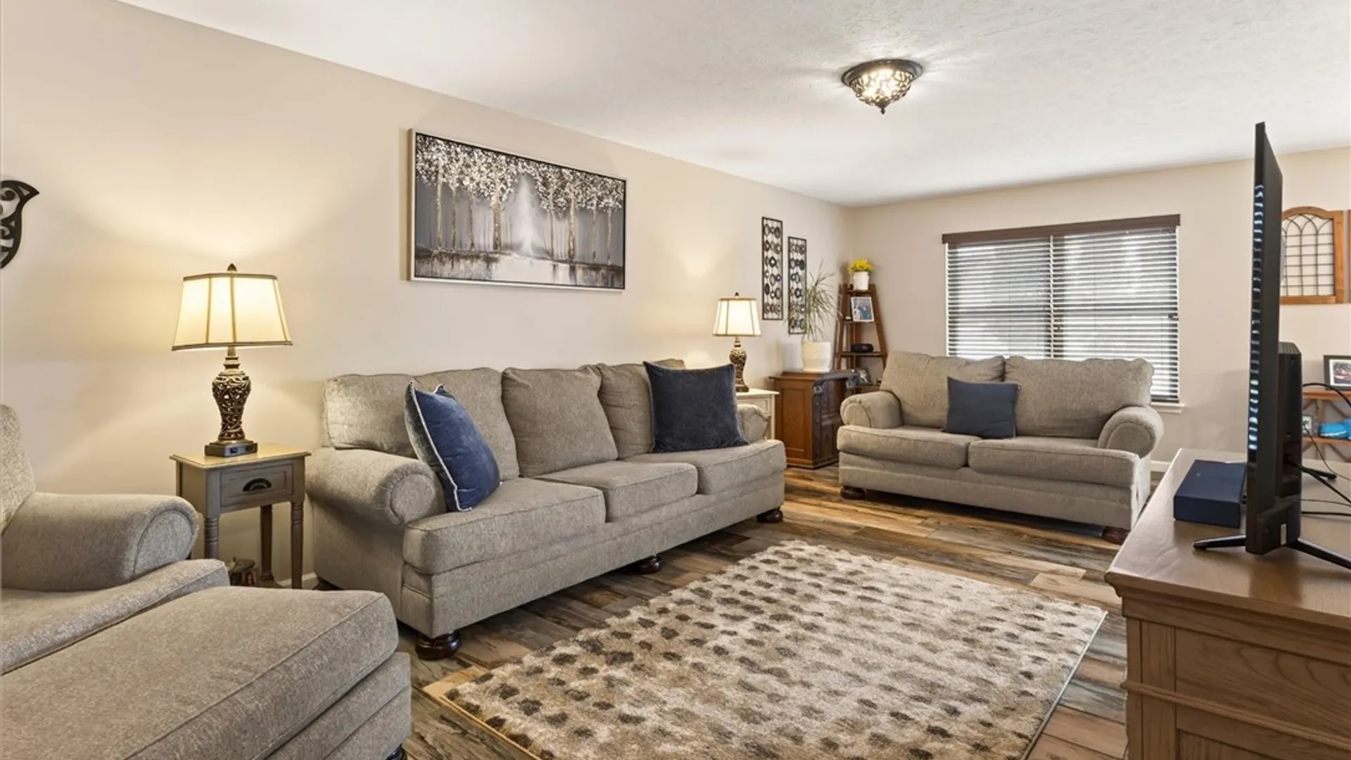 Property at 15 Aston Villa, Chili, NY 14514 19