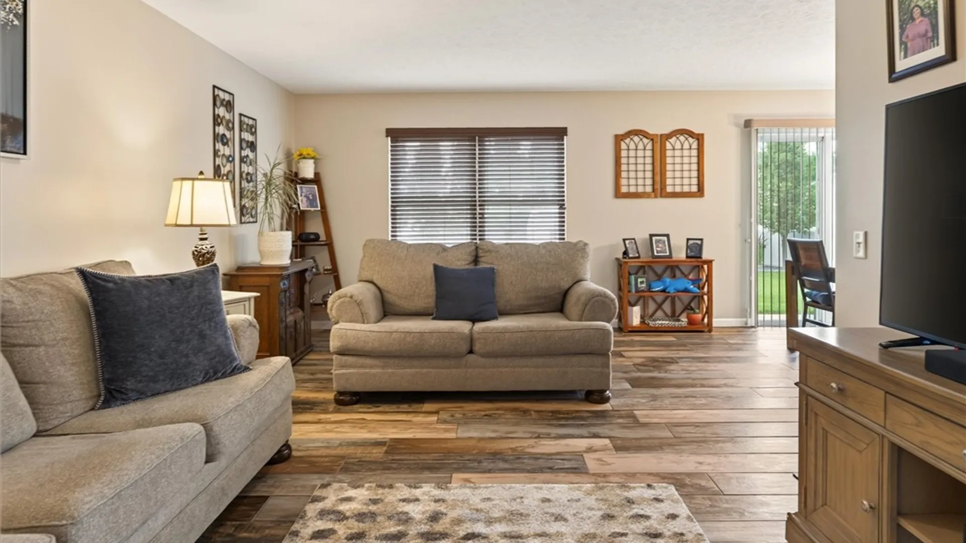 Property at 15 Aston Villa, Chili, NY 14514 20