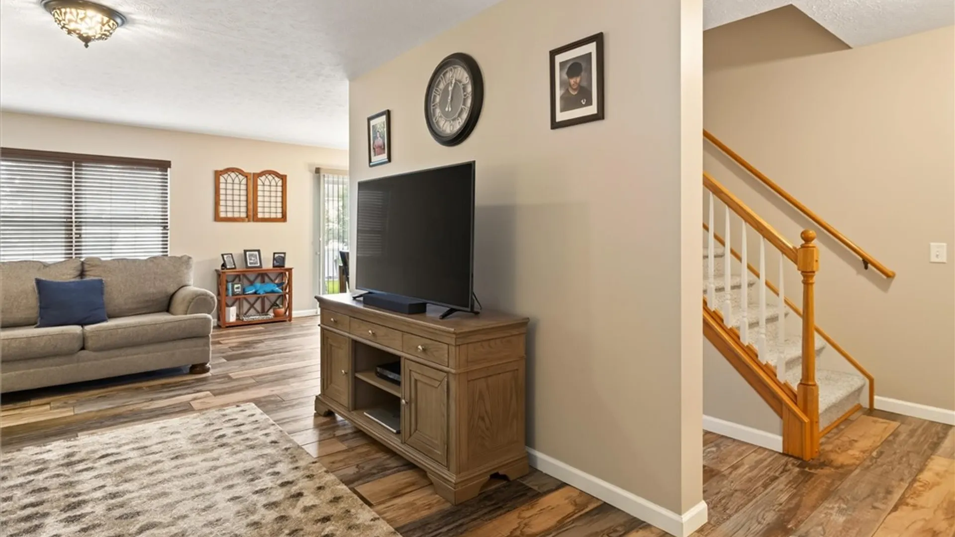 Property at 15 Aston Villa, Chili, NY 14514 21