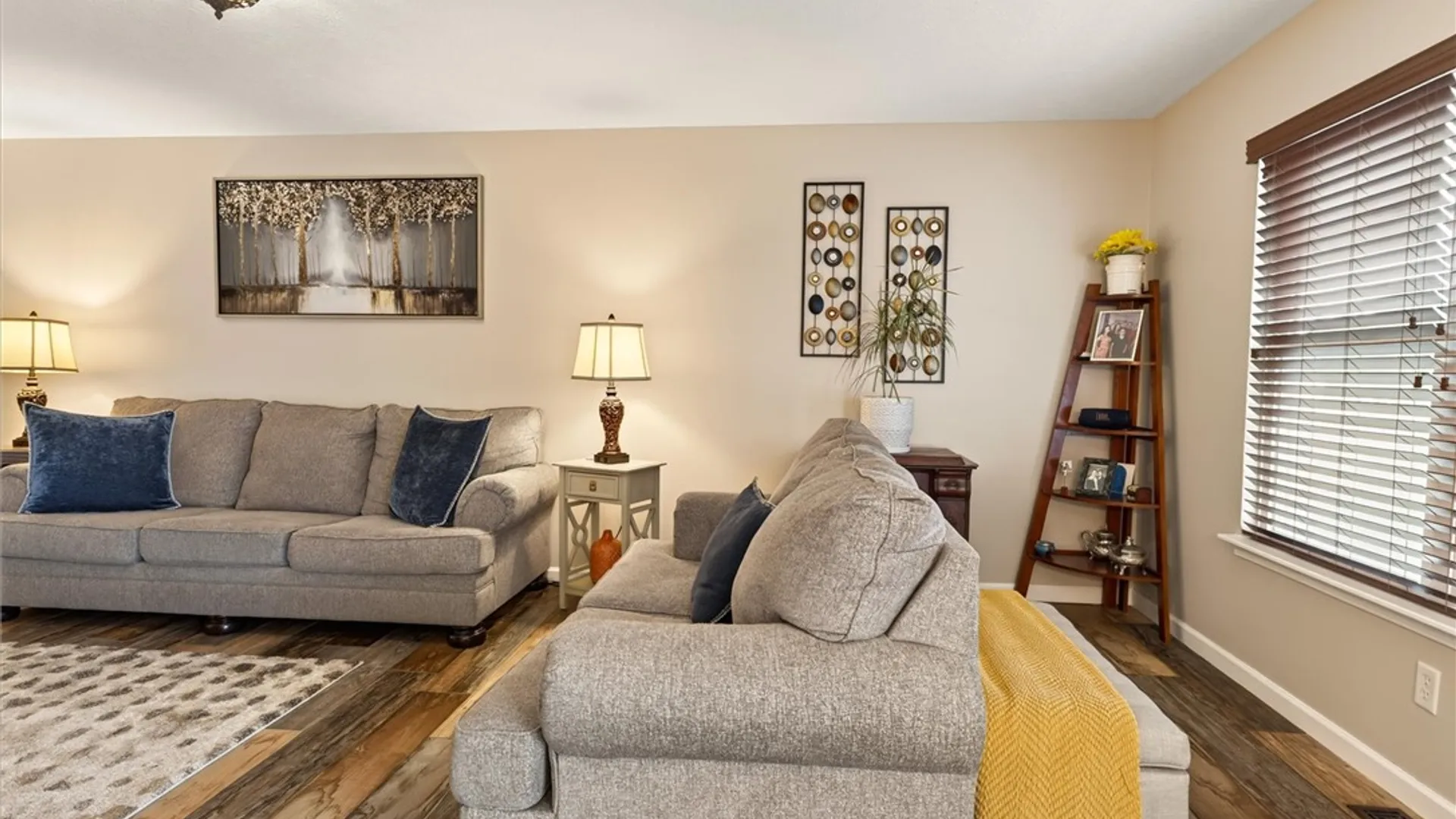 Property at 15 Aston Villa, Chili, NY 14514 25