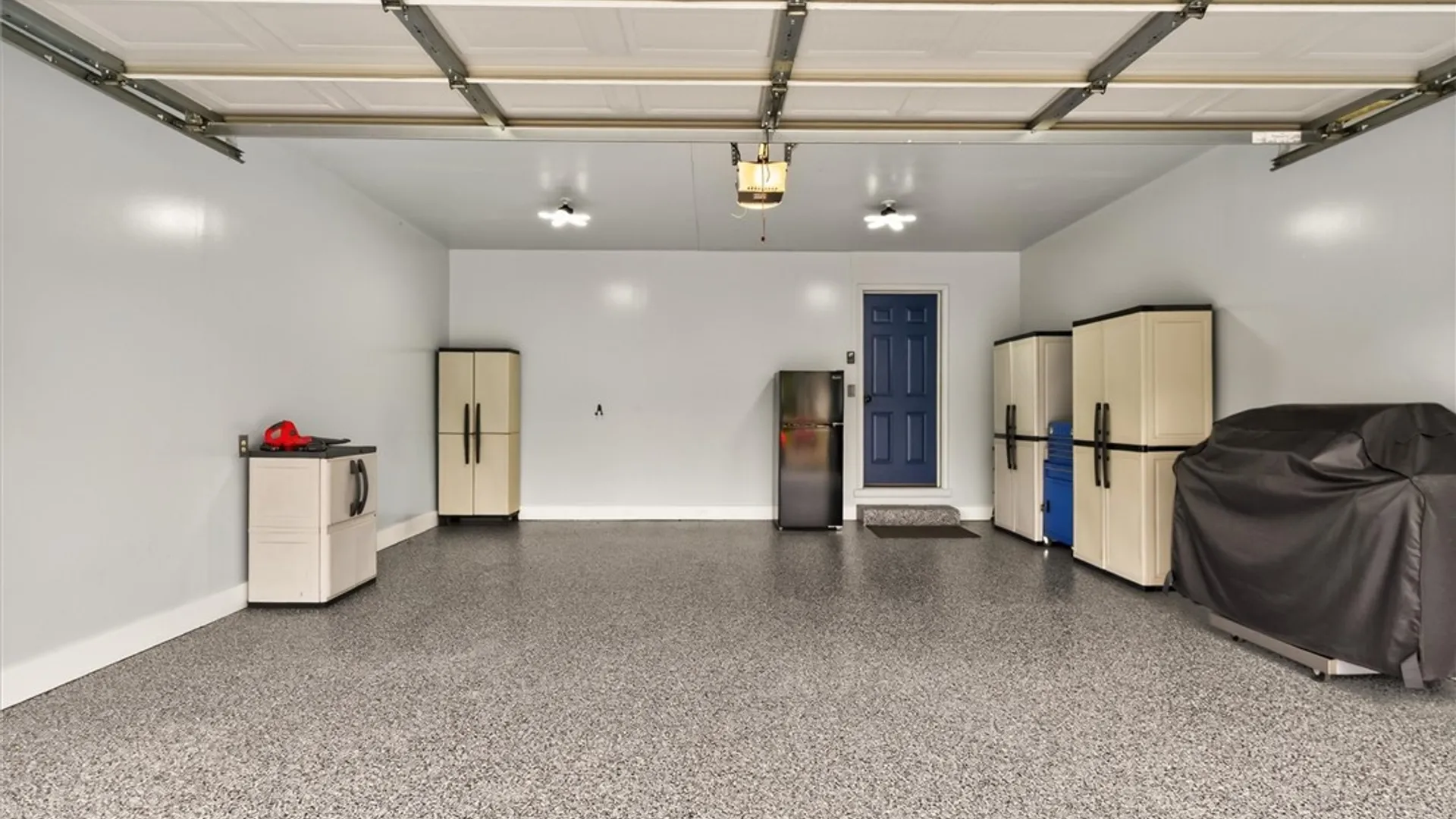 Property at 15 Aston Villa, Chili, NY 14514 35