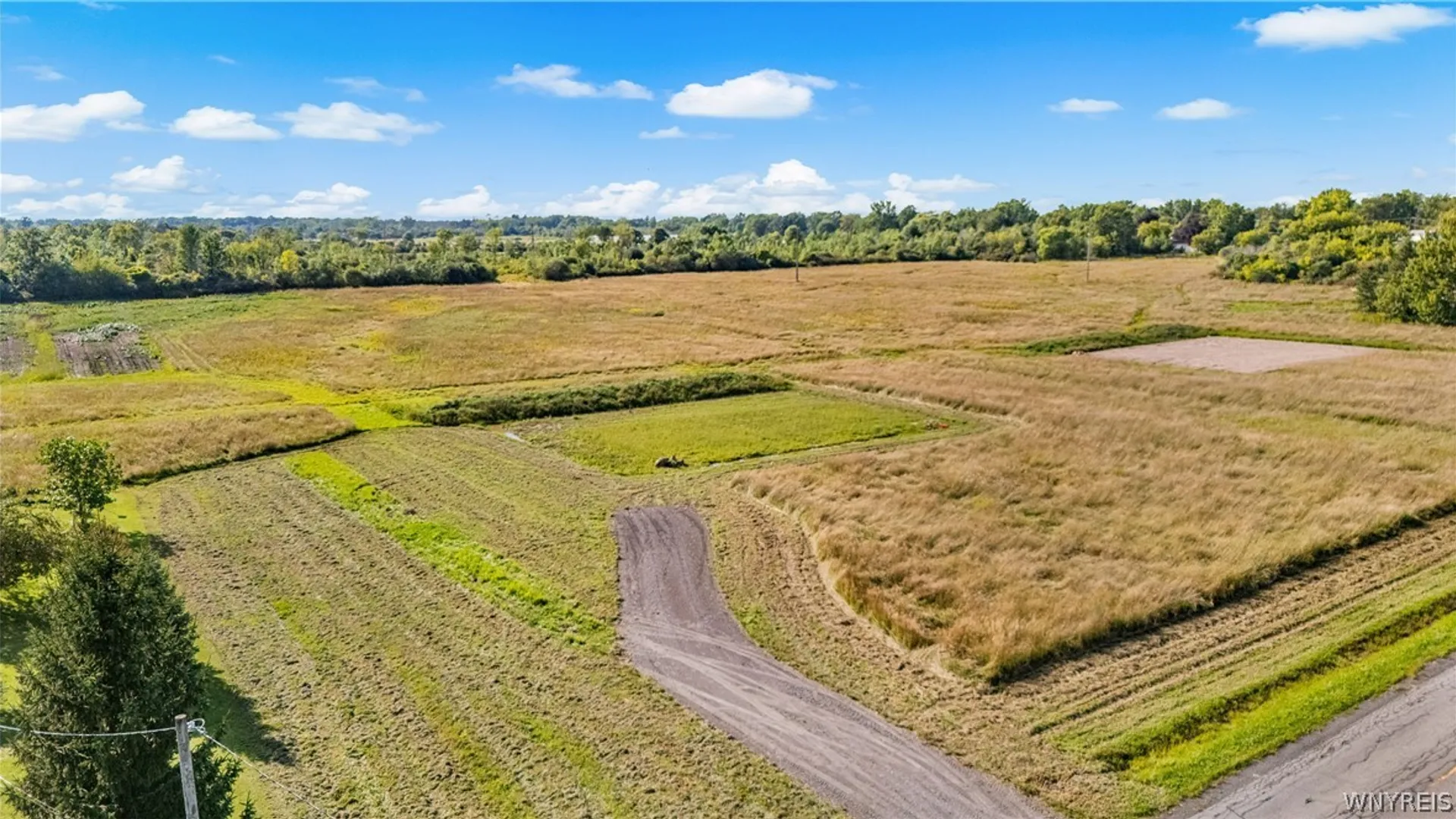 Property at 5760 Wynkoop Road, Lockport Town, NY 14094 3