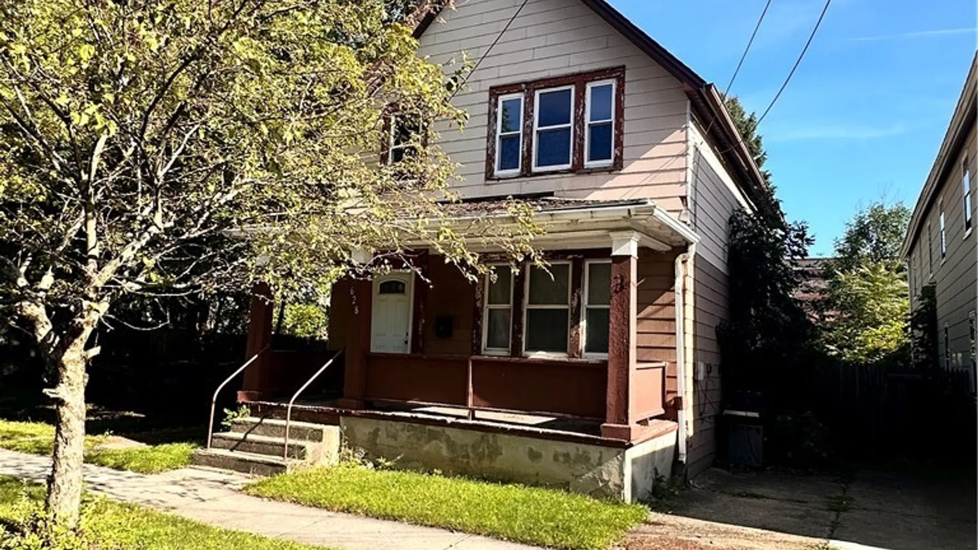 Property at 628 Fulton Street, Buffalo, NY 14210 3