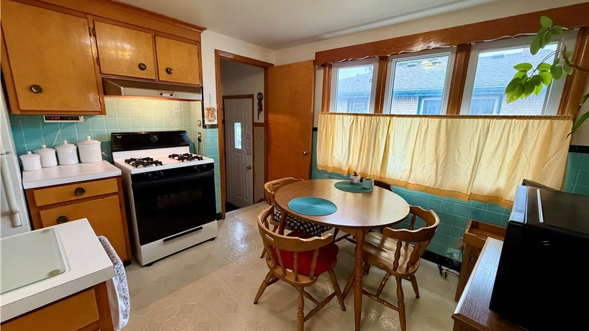 Property at 147 Maplegrove Ave, Tonawanda, NY 14150 11