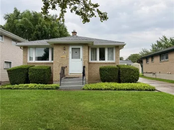 Property at 147 Maplegrove Ave, Tonawanda, NY 14150
