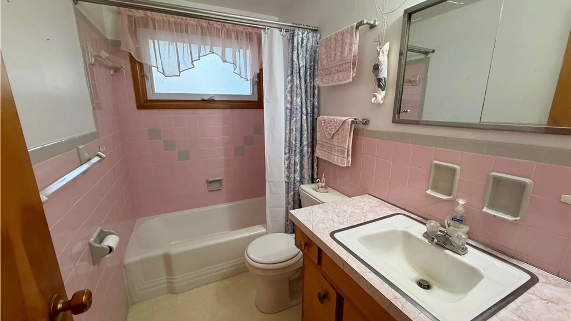 Property at 147 Maplegrove Ave, Tonawanda, NY 14150 19