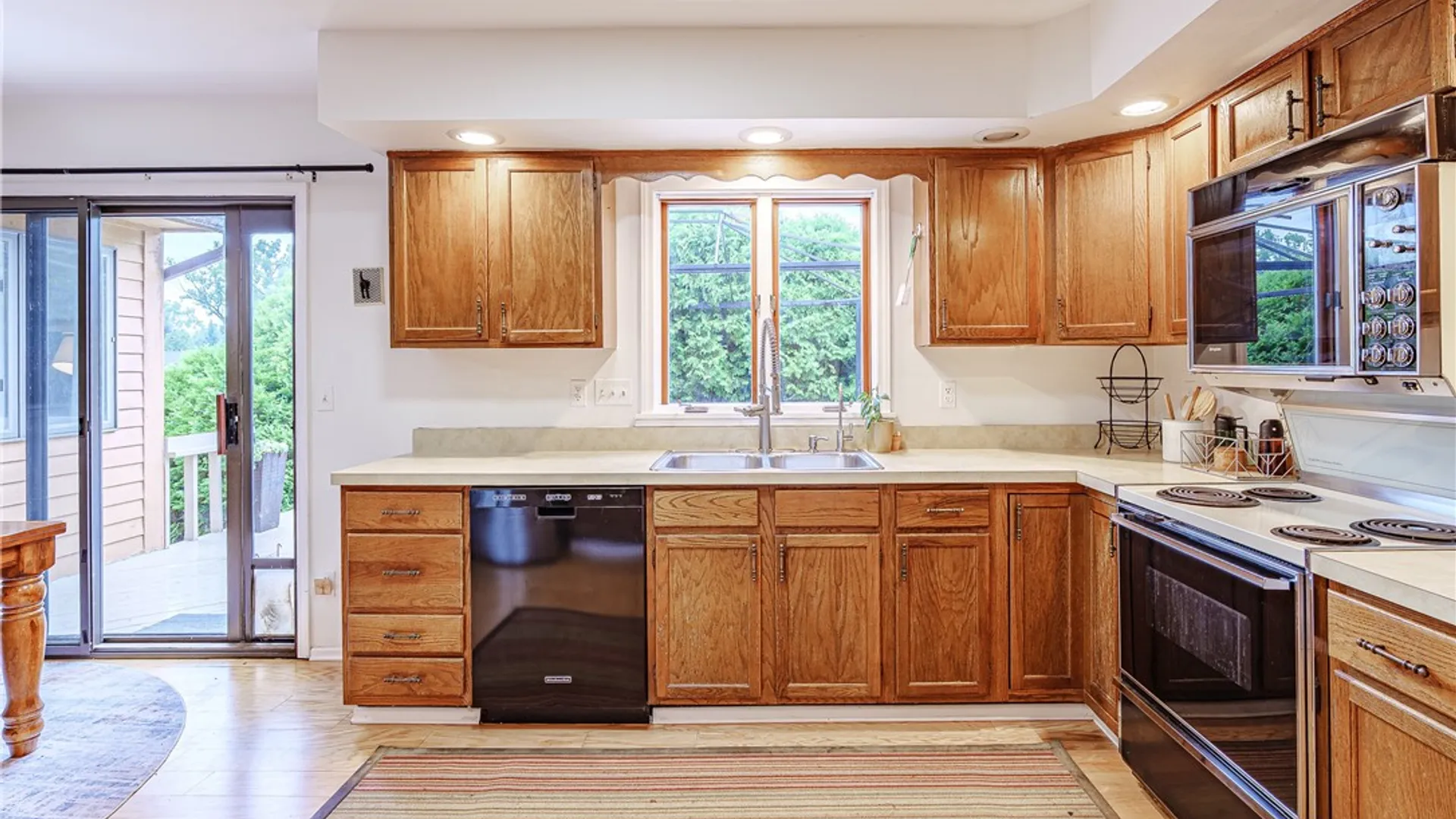 Property at 11 Pine Brook Circle, Penfield, NY 14526 20