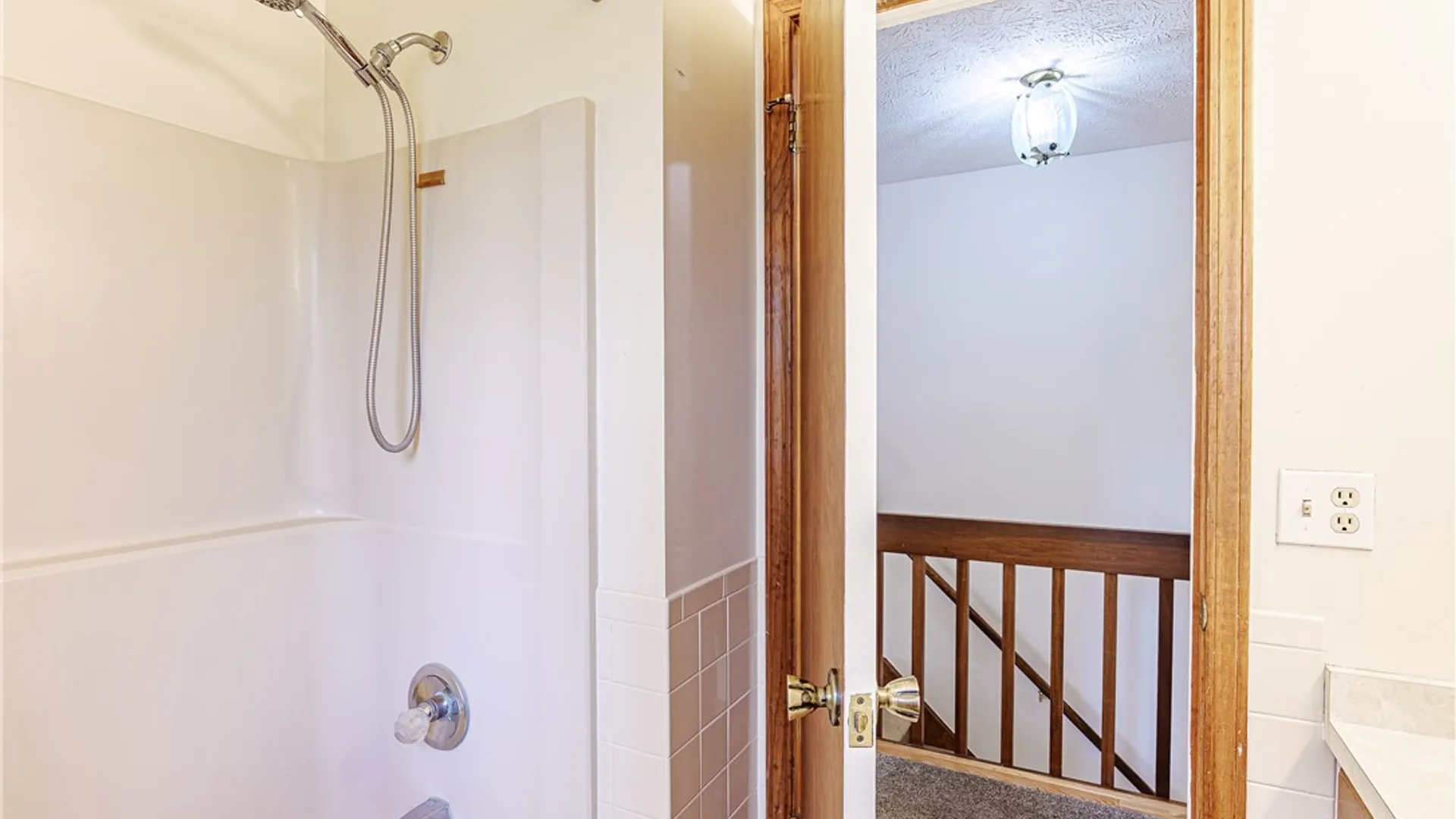 Property at 11 Pine Brook Circle, Penfield, NY 14526 41