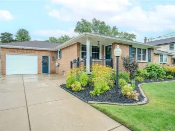 Property at 32 Camner Avenue, Lancaster, NY 14086
