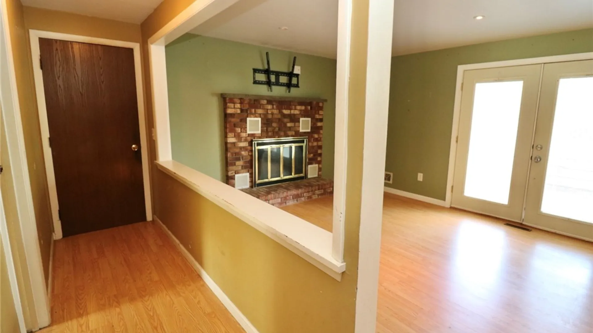 Property at 34 Woodshire Lane, Gates, NY 14606 15
