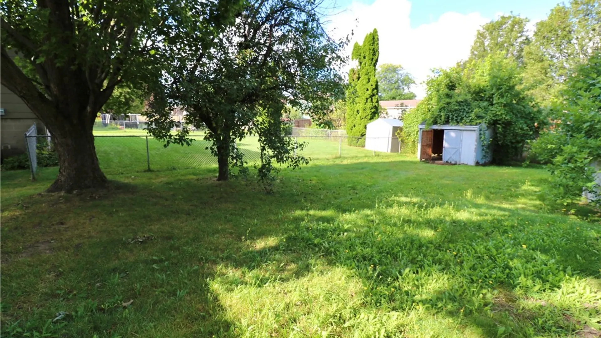 Property at 34 Woodshire Lane, Gates, NY 14606 32