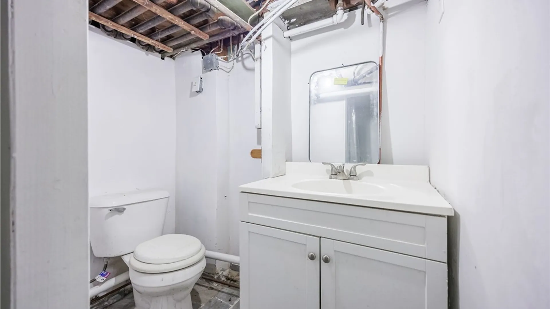 Property at 29 Highland Avenue, Rochester, NY 14620 30